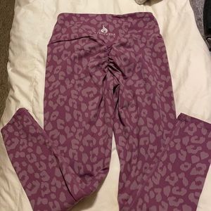 Ryderwear scrunch leggings